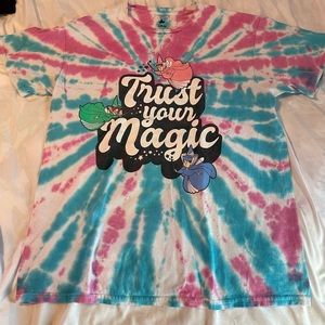 Boxlunch Disney sleeping beauty graphic tee